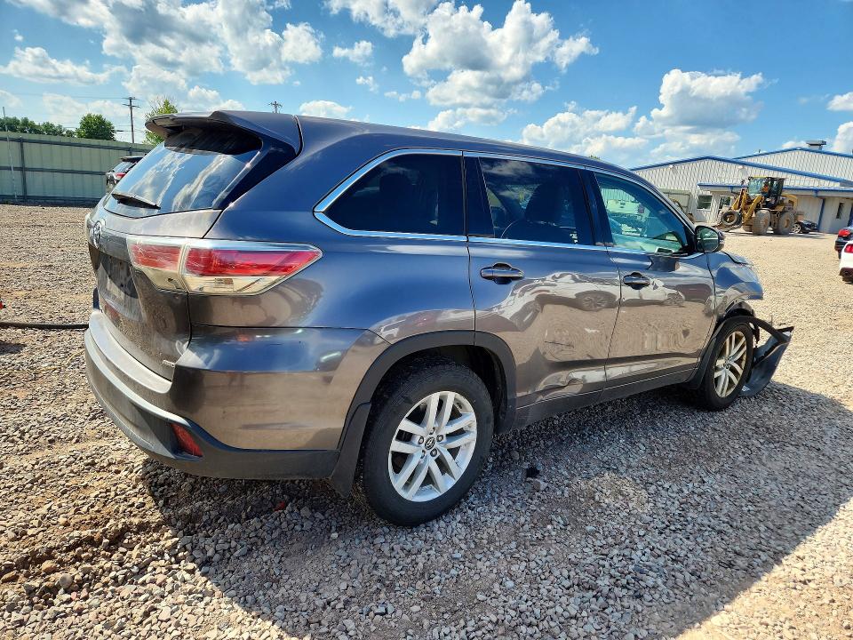 2016 Toyota Highlander მანქანა იყიდება აუქციონზე, vin: 5TDBKRFH6GS336764, აუქციონის ნომერი: 63902516