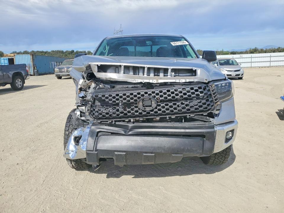 66171596 :رقم المزاد ، 5TFUY5F17MX005894 vin ، 2021 Toyota Tundra مزاد بيع