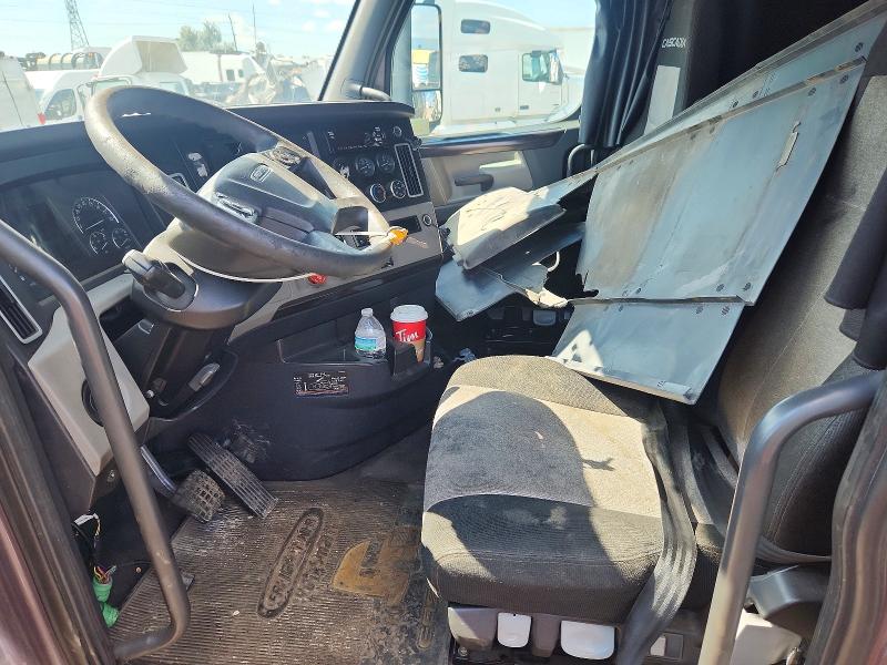 66059916 :رقم المزاد ، 3AKJHHDR9KSKF4952 vin ، 2019 Freightliner Cascadia 126 مزاد بيع