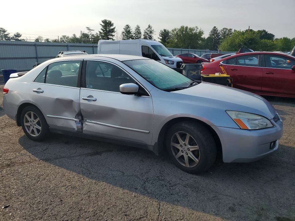 2003 Honda Accord მანქანა იყიდება აუქციონზე, vin: 3HGCM56343G704784, აუქციონის ნომერი: 63910136