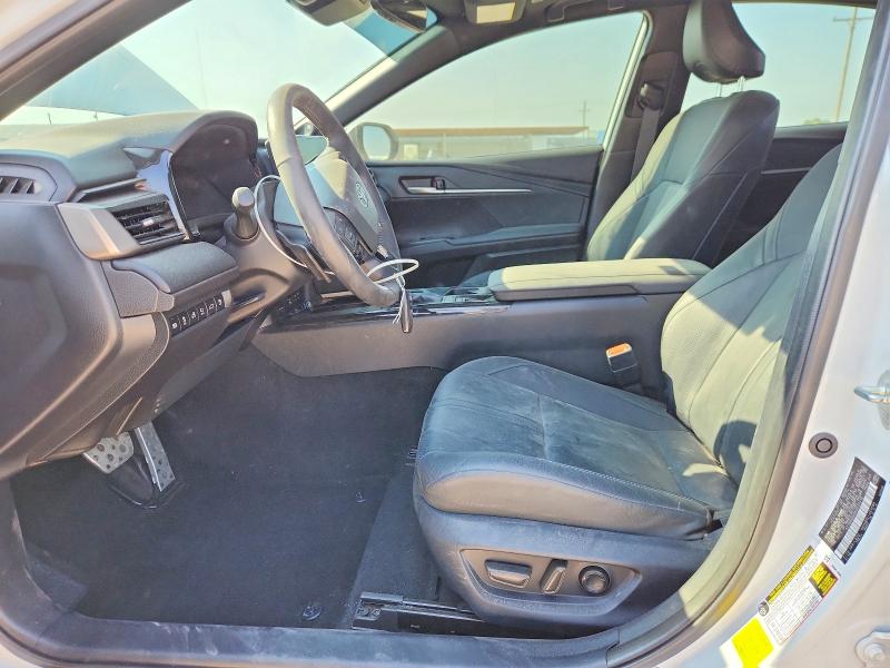 64323036 :رقم المزاد ، 4T1DBADK0SU513415 vin ، 2025 Toyota Camry مزاد بيع