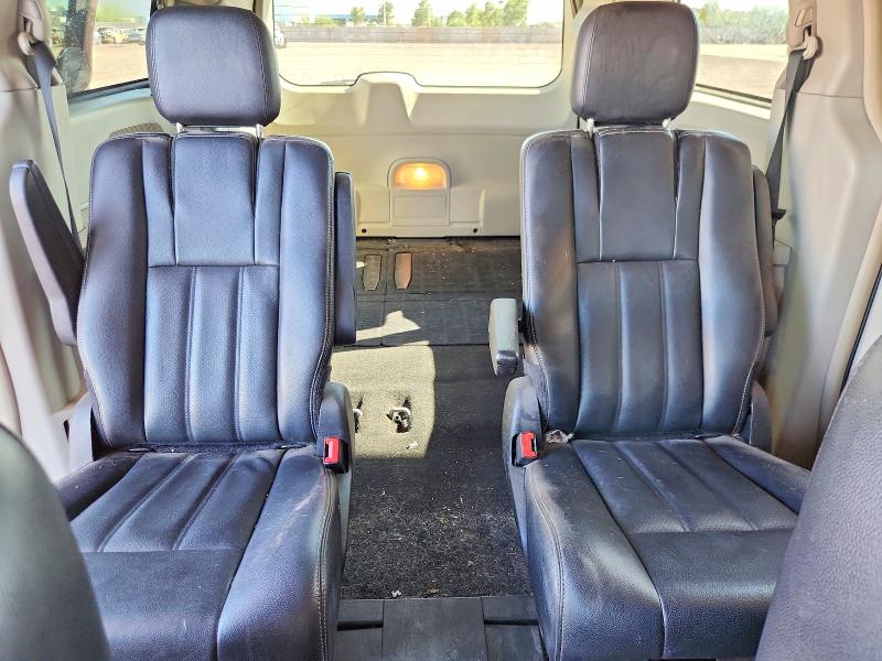 66273796 :رقم المزاد ، 2C4RC1BG1CR305824 vin ، 2012 Chrysler Town & Country مزاد بيع