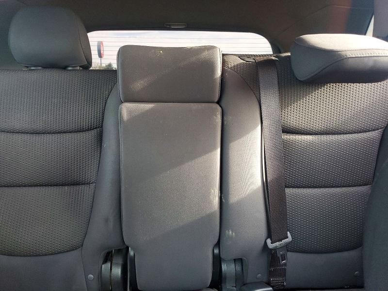 66824426 :رقم المزاد ، 5XYKTCA12BG114670 vin ، 2011 Kia Sorento مزاد بيع