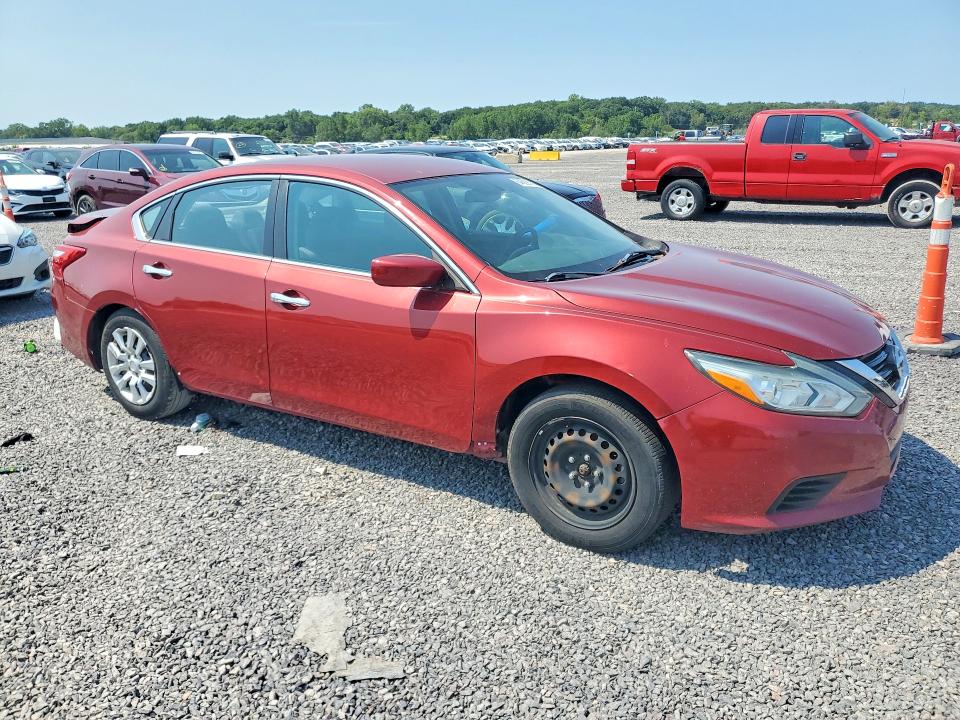 Продаж на аукціоні авто 2016 Nissan Altima, vin: 1N4AL3AP8GN314703, номер лоту: 64569186