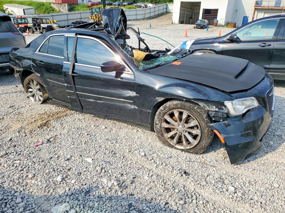 Aukcja sprzedaży 2016 Chrysler 300, vin: 2C3CCARG3GH111596, numer aukcji: 63711266