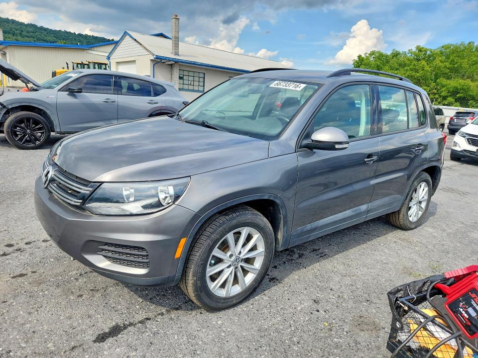 Auction sale of the 2018 Volkswagen Tiguan Limited, vin: WVGBV7AX6JK005848, lot number: 66733716