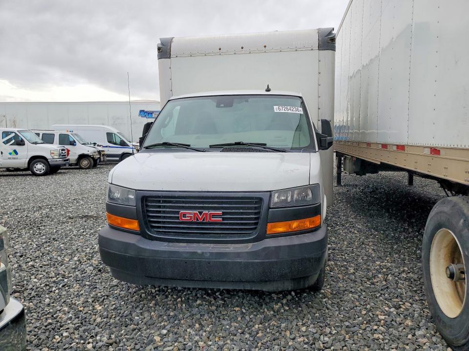 67264236 :رقم المزاد ، 7GZ37TC77MN011348 vin ، 2021 Gmc Savana مزاد بيع