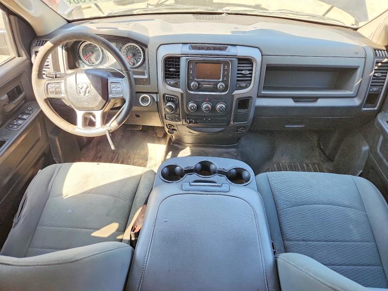 65945786 :رقم المزاد ، 1C6RR7FTXJS328353 vin ، 2018 Ram 1500 مزاد بيع