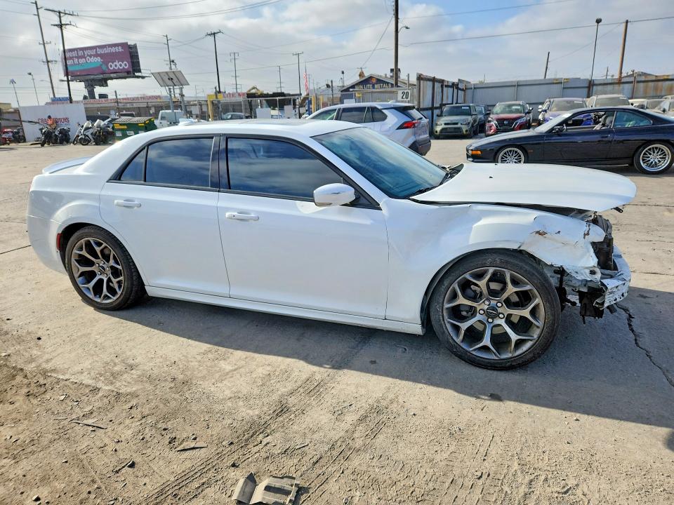 Продаж на аукціоні авто 2018 Chrysler 300, vin: 2C3CCABG7JH244749, номер лоту: 67146026