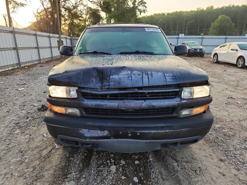 2003 Chevrolet Tahoe მანქანა იყიდება აუქციონზე, vin: 1GNEK13Z73J122456, აუქციონის ნომერი: 64712446