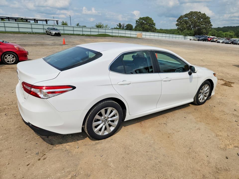 Aukcja sprzedaży 2018 Toyota Camry, vin: 4T1B11HK8JU090103, numer aukcji: 63832196
