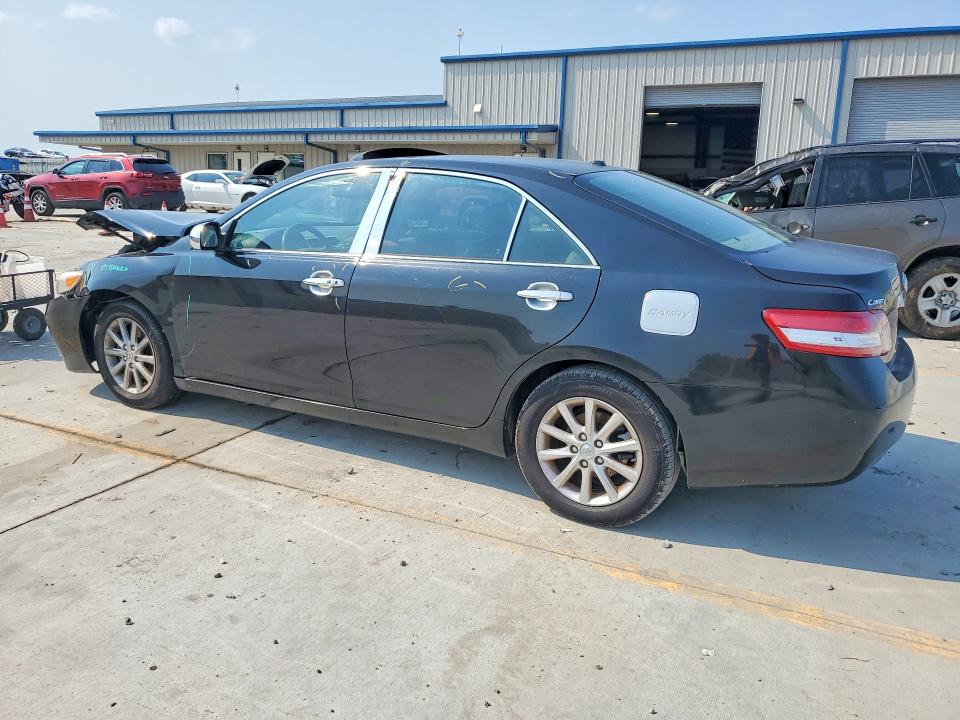 64583576 :رقم المزاد ، 4T1BF3EK0BU222760 vin ، 2011 Toyota Camry مزاد بيع