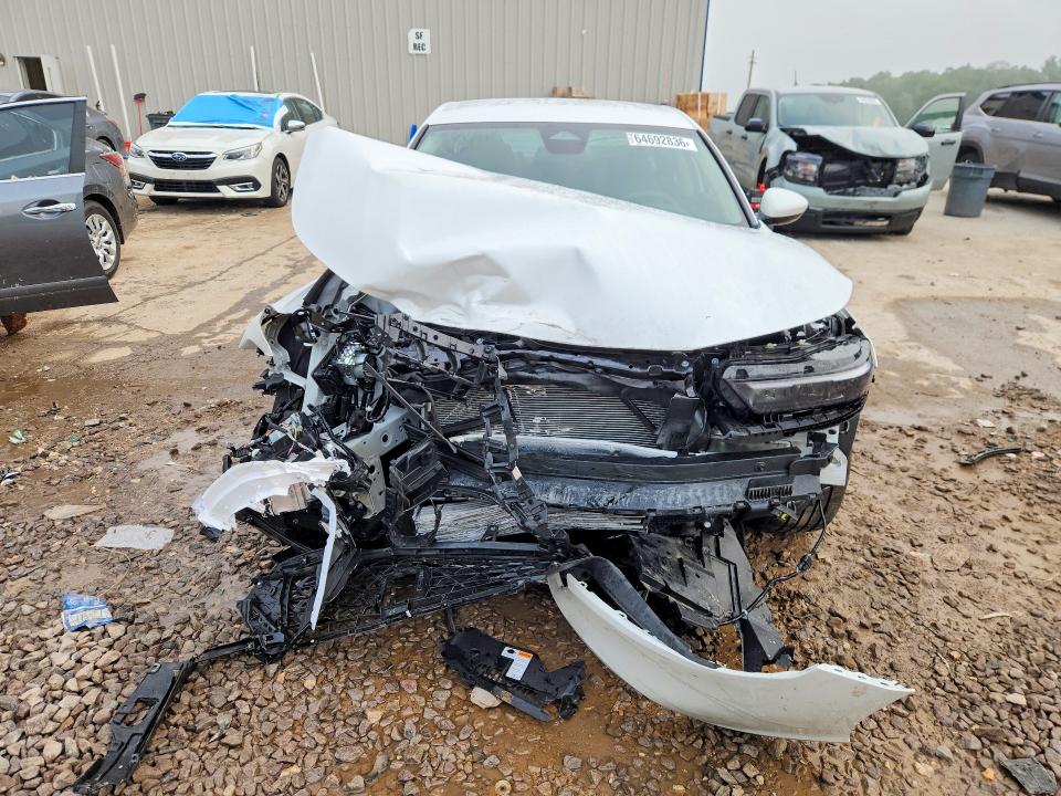 64692836 :رقم المزاد ، 1HGCY1F2XTA011365 vin ، 2026 Honda Accord مزاد بيع