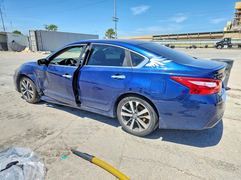 2016 Nissan Altima მანქანა იყიდება აუქციონზე, vin: 1N4AL3AP4GC186813, აუქციონის ნომერი: 65373516