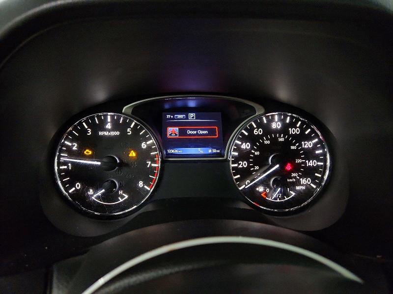 Продажа на аукционе авто 2017 Nissan Pathfinder, vin: 5N1DR2MM0HC689026, номер лота: 64798416