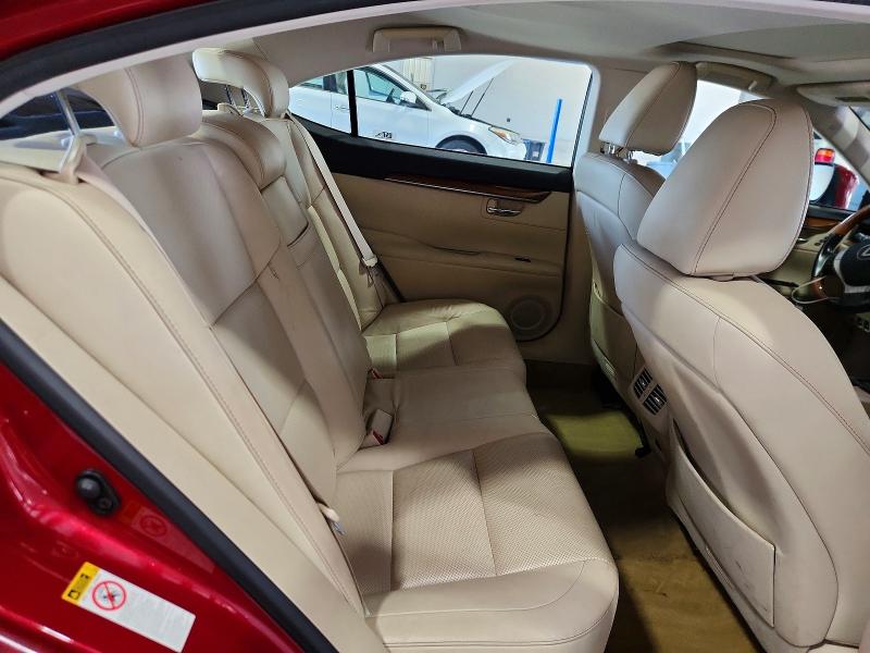 63120486 :رقم المزاد ، JTHBW1GG0D2035078 vin ، 2013 Lexus Es مزاد بيع