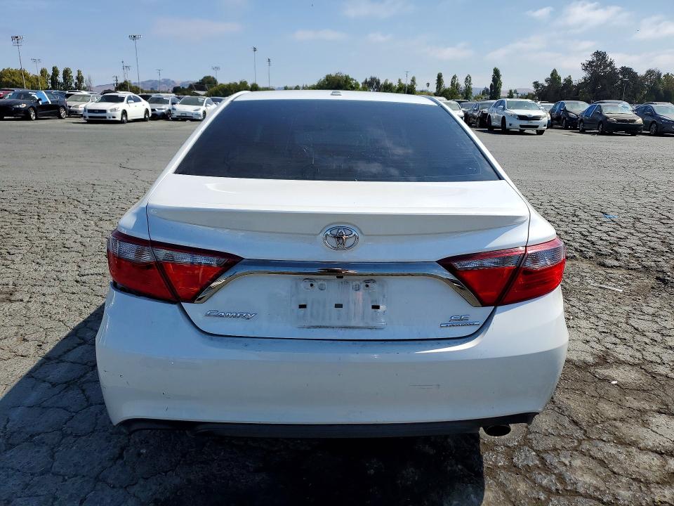2016 Toyota Camry მანქანა იყიდება აუქციონზე, vin: 4T1BF1FK7GU184552, აუქციონის ნომერი: 64375686
