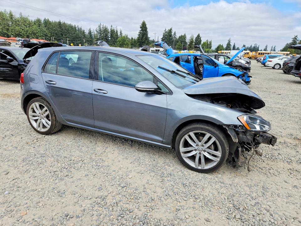 Продаж на аукціоні авто 2017 Volkswagen Golf, vin: 3VW217AU2HM048900, номер лоту: 64279936