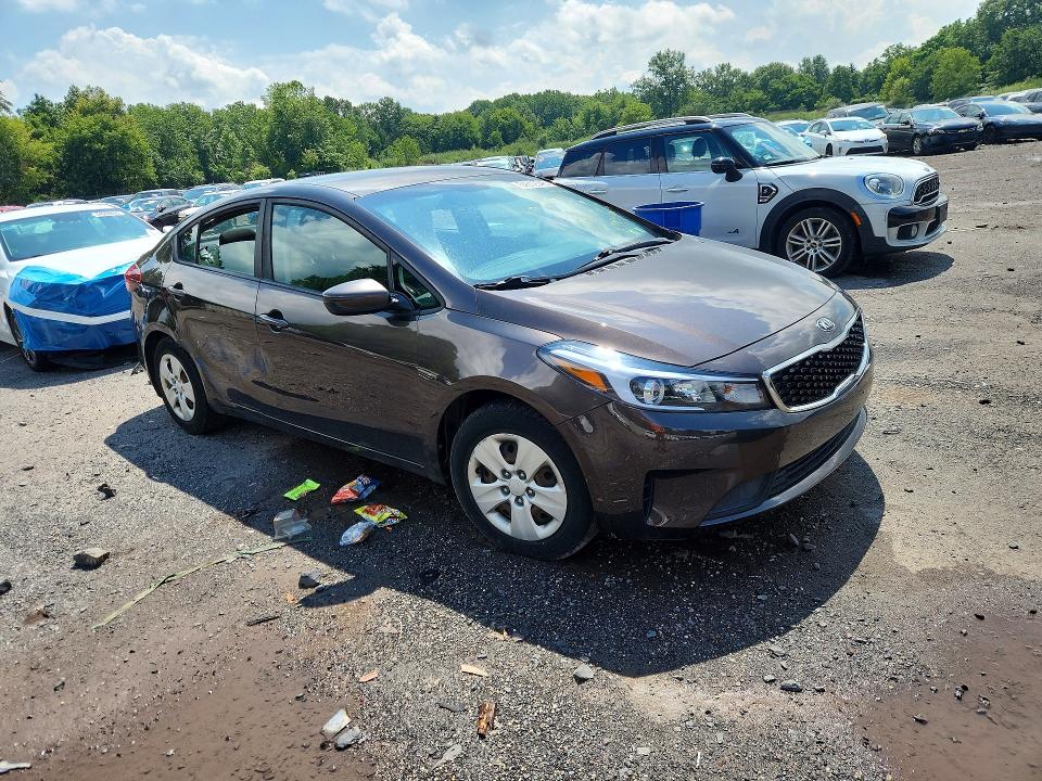 Продаж на аукціоні авто 2017 Kia Forte, vin: 3KPFK4A70HE132931, номер лоту: 64012546