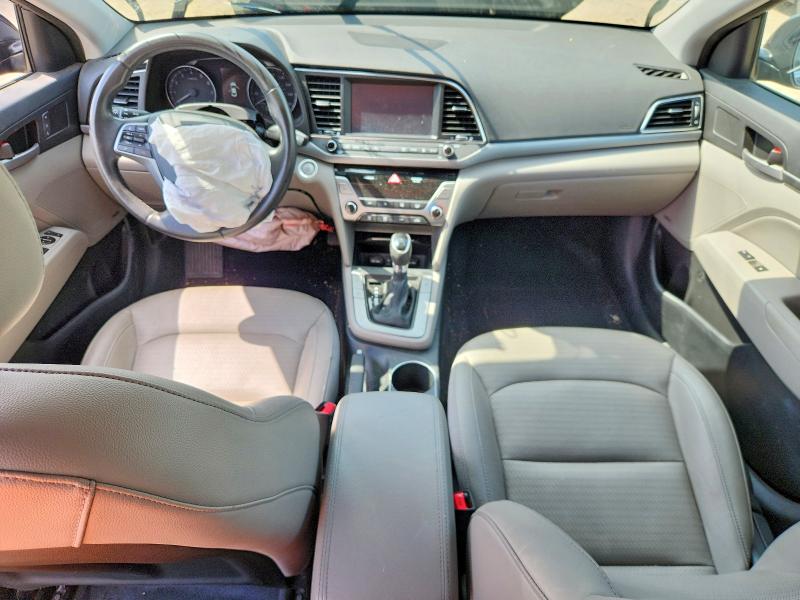 65960956 :رقم المزاد ، 5NPD84LF0HH072624 vin ، 2017 Hyundai Elantra مزاد بيع