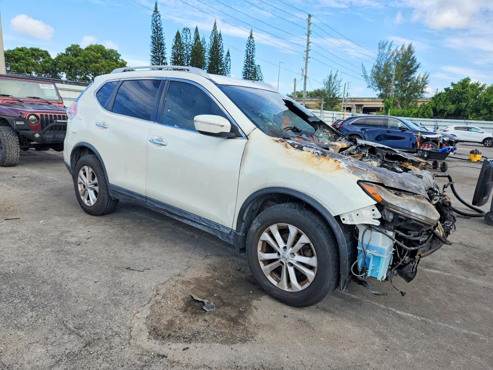 64811386 :رقم المزاد ، KNMAT2MVXGP714278 vin ، 2016 Nissan Rogue مزاد بيع