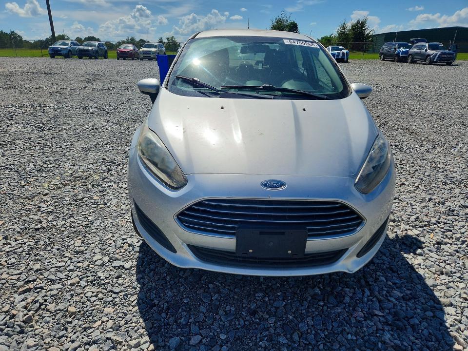 64700566 :رقم المزاد ، 3FADP4AJ1HM109402 vin ، 2017 Ford Fiesta مزاد بيع