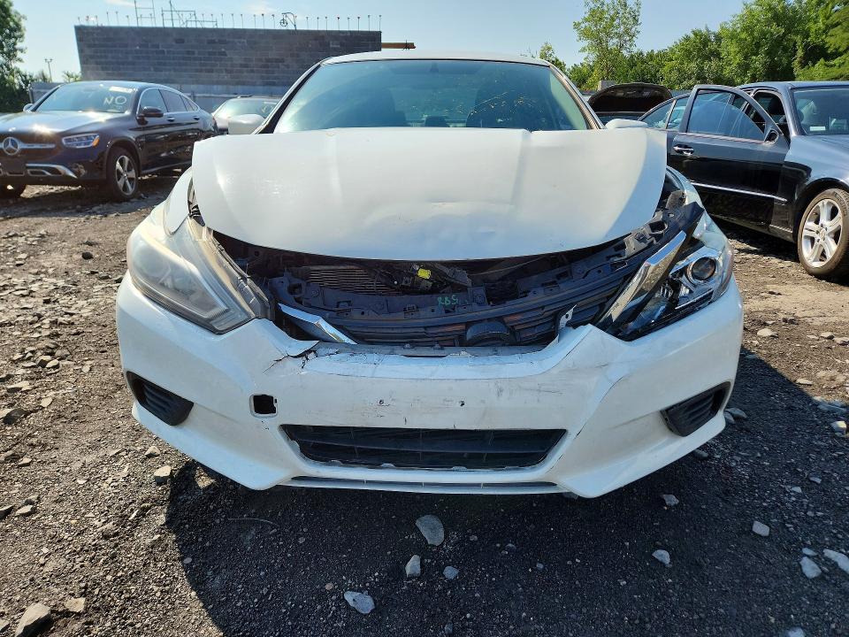 Продажа на аукционе авто 2018 Nissan Altima, vin: 1N4AL3AP3JC281323, номер лота: 64369246