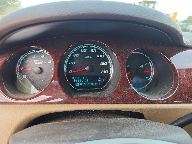 64063546 :رقم المزاد ، 1G4HF5EM8AU108138 vin ، 2010 Buick Lucerne مزاد بيع