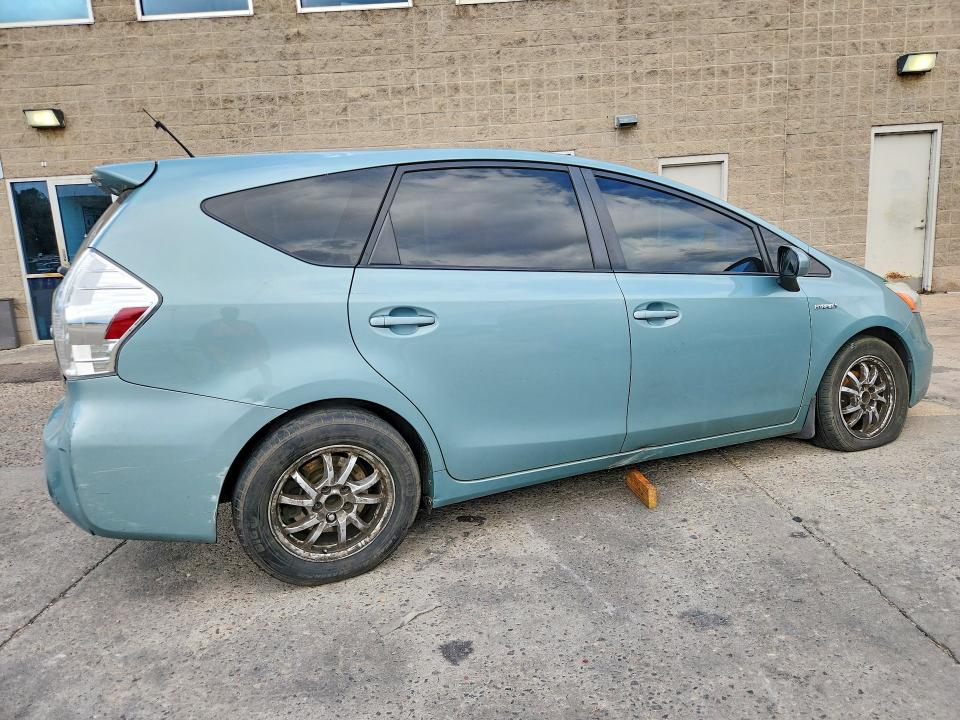 61454446 :رقم المزاد ، JTDZN3EU4D3232658 vin ، 2013 Toyota Prius V مزاد بيع