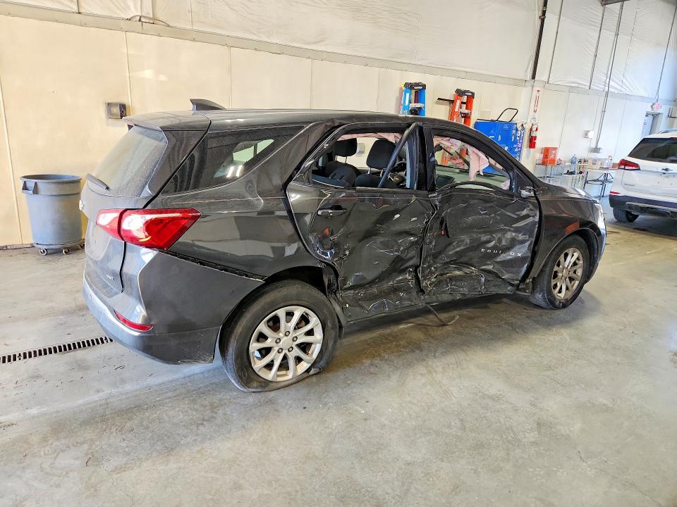 2018 Chevrolet Equinox მანქანა იყიდება აუქციონზე, vin: 2GNAXREV5J6136942, აუქციონის ნომერი: 65389986