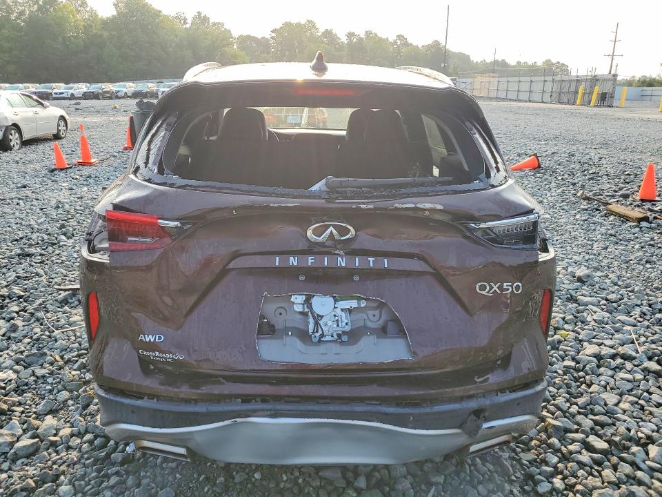 64758906 :رقم المزاد ، 3PCAJ5M38LF102574 vin ، 2020 Infiniti Qx50 مزاد بيع