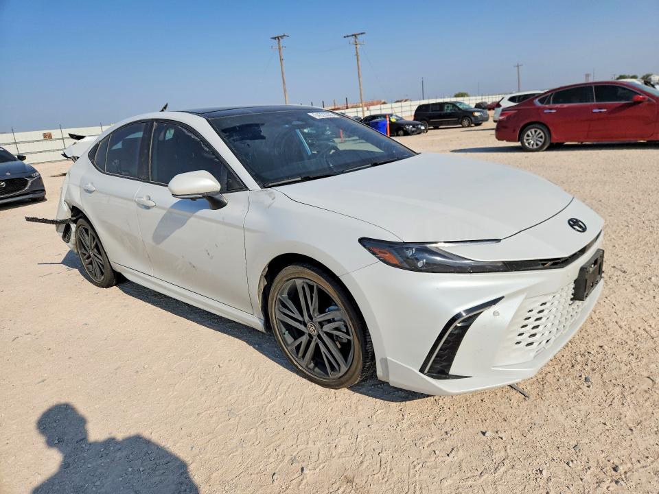 64323036 :رقم المزاد ، 4T1DBADK0SU513415 vin ، 2025 Toyota Camry مزاد بيع