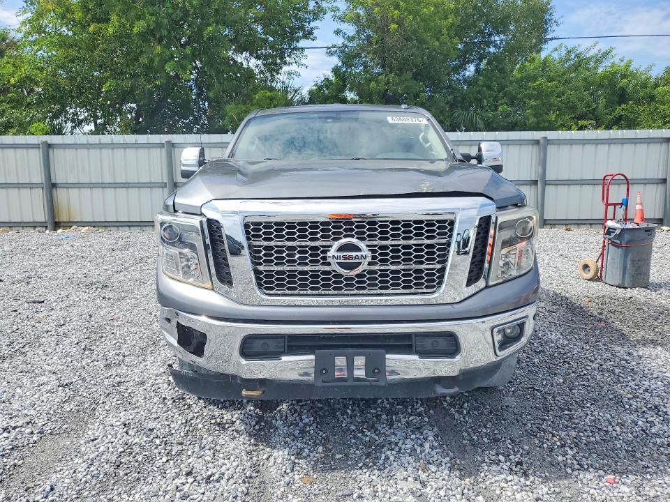 63802376 :رقم المزاد ، 1N6BA1F24HN509508 vin ، 2017 Nissan Titan Xd مزاد بيع
