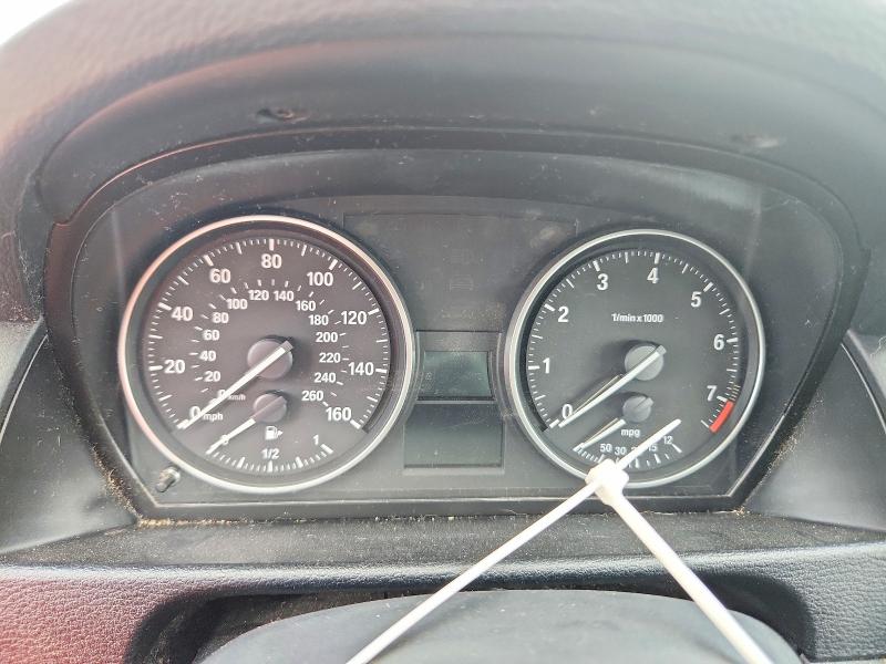 2013 Bmw X1 მანქანა იყიდება აუქციონზე, vin: WBAVM1C55DVL64072, აუქციონის ნომერი: 64845286