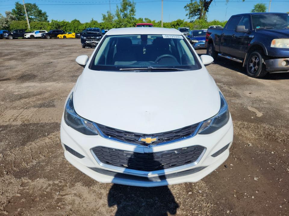 66799366 :رقم المزاد ، 3G1BE6SM7HS582625 vin ، 2017 Chevrolet Cruze مزاد بيع