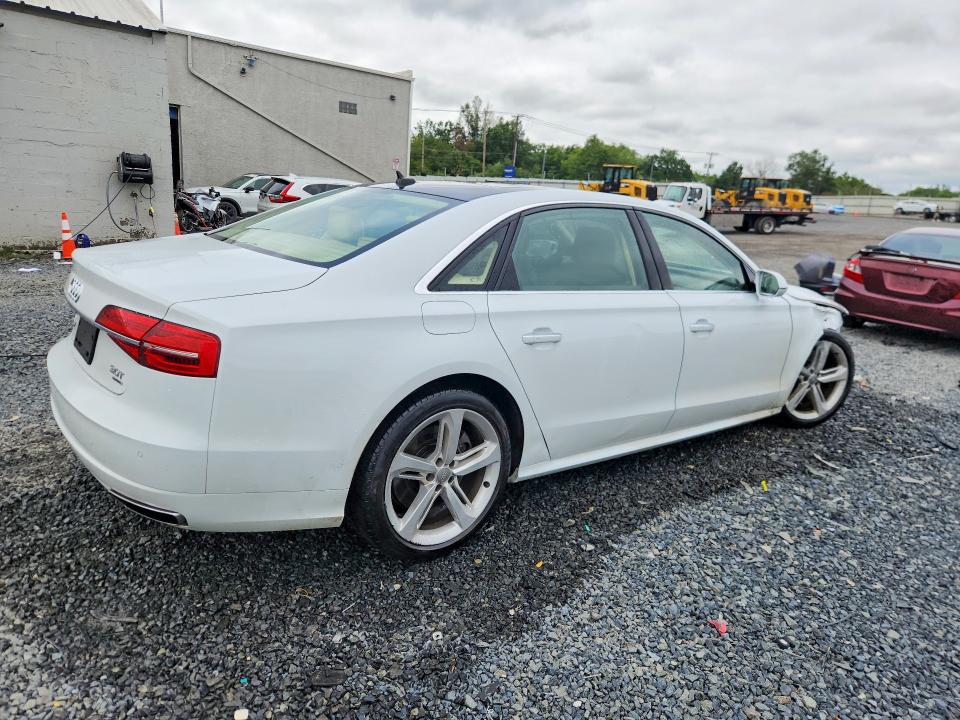 65368166 :رقم المزاد ، WAU44AFD4JN000820 vin ، 2018 Audi A8 مزاد بيع