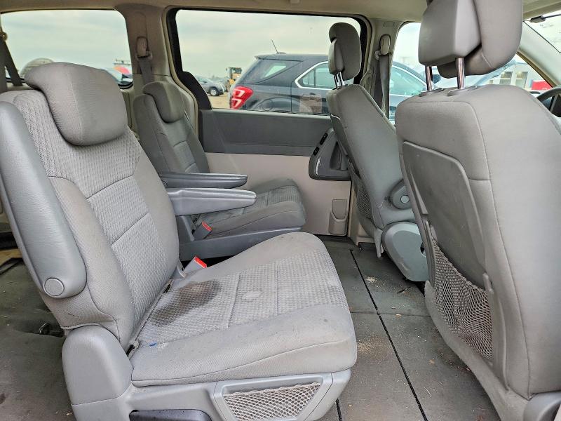 63300556 :رقم المزاد ، 2A4RR5D13AR300355 vin ، 2010 Chrysler Town & Country مزاد بيع