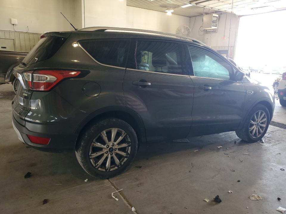 Продажа на аукционе авто 2017 Ford Escape, vin: 1FMCU0J94HUD95010, номер лота: 64700046