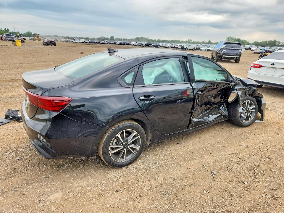 63991686 :رقم المزاد ، 3KPF24AD4RE840784 vin ، 2024 Kia Forte مزاد بيع