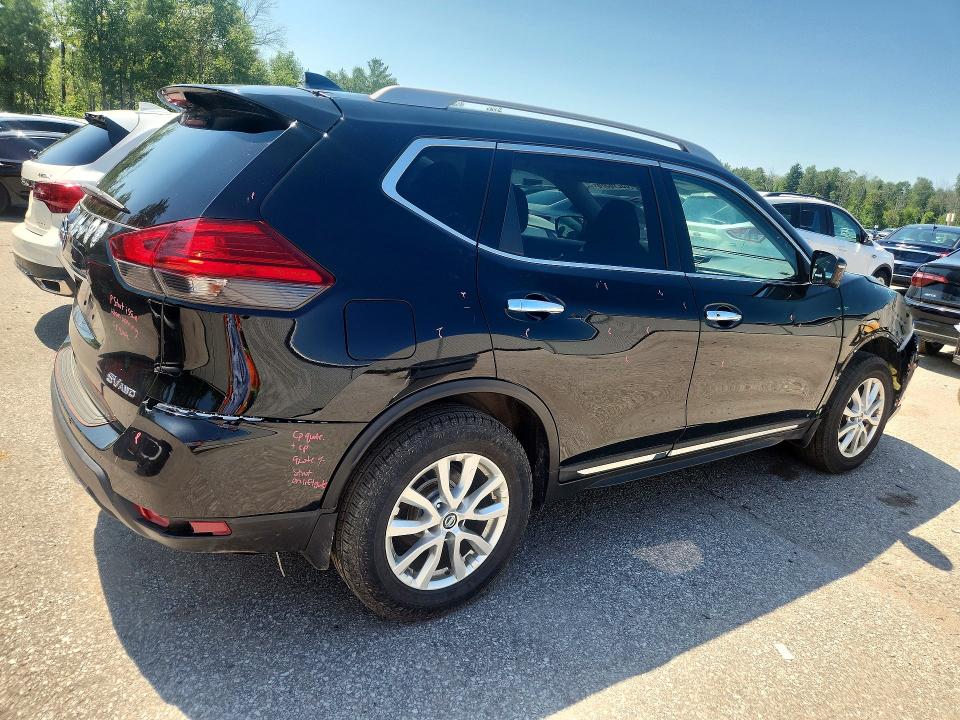63218586 :رقم المزاد ، 5N1AT2MM0HC821237 vin ، 2017 Nissan Rogue مزاد بيع