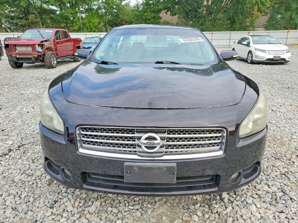 63306296 :رقم المزاد ، 1N4AA5AP9BC852770 vin ، 2011 Nissan Maxima مزاد بيع