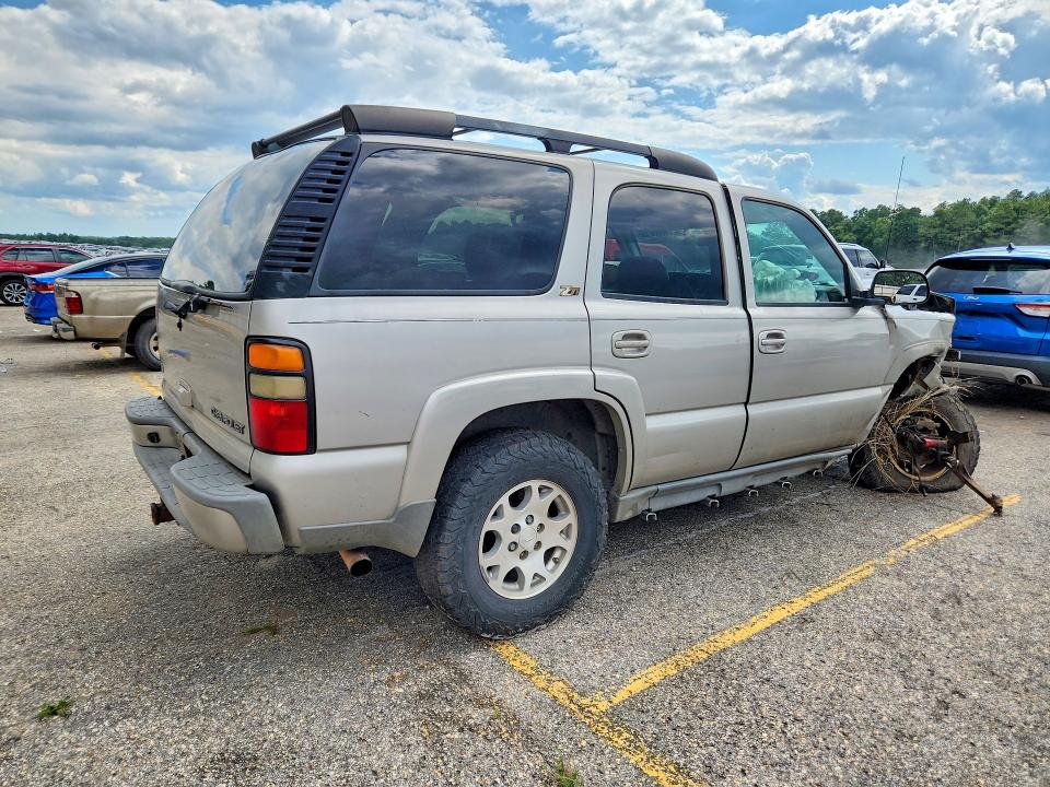 2004 Chevrolet Tahoe მანქანა იყიდება აუქციონზე, vin: 1GNEK13T44R220147, აუქციონის ნომერი: 63553456