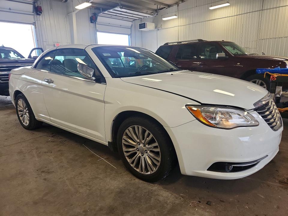 Продажа на аукционе авто 2014 Chrysler 200, vin: 1C3BCBFG7EN163324, номер лота: 63817516