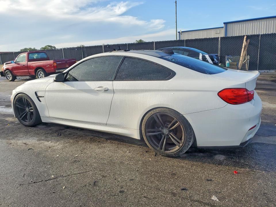 2015 Bmw M4 მანქანა იყიდება აუქციონზე, vin: WBS3R9C57FK330383, აუქციონის ნომერი: 64260346
