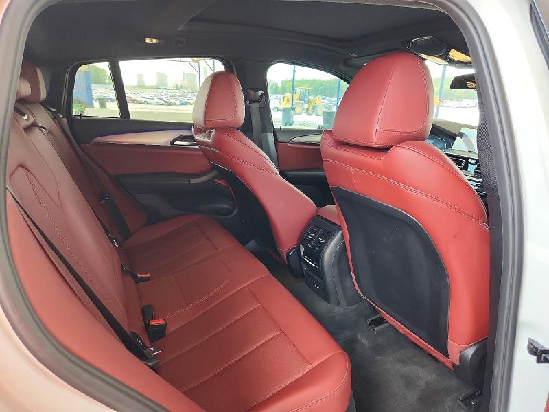 64953686 :رقم المزاد ، 5UX33DT08N9M20131 vin ، 2022 Bmw X4 مزاد بيع