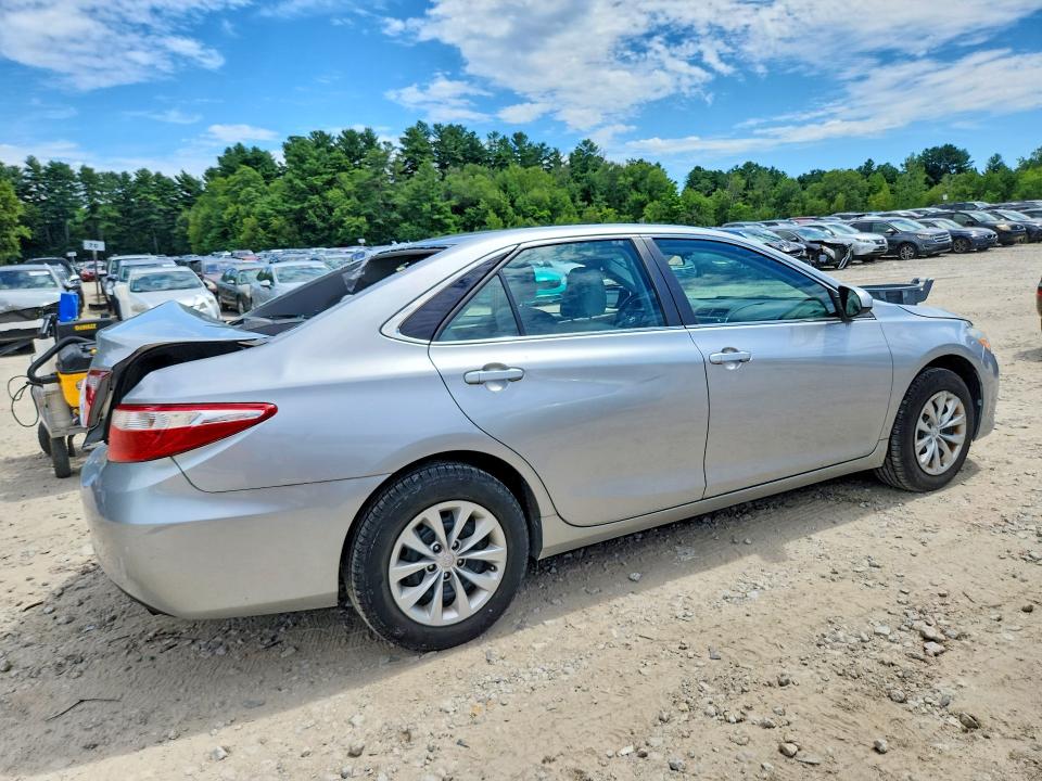 2017 Toyota Camry მანქანა იყიდება აუქციონზე, vin: 4T1BF1FK2HU678545, აუქციონის ნომერი: 63964876