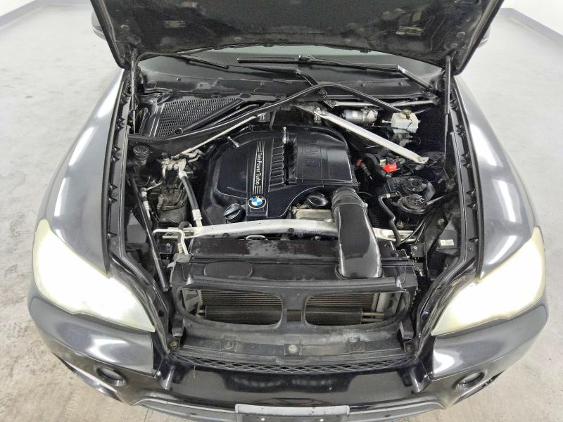 62667046 :رقم المزاد ، 5UXZV4C55CL765052 vin ، 2012 Bmw X5 مزاد بيع