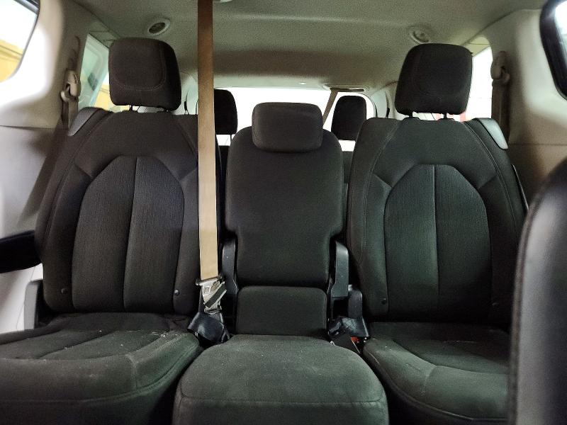 64717846 :رقم المزاد ، 2C4RC1CG3HR665313 vin ، 2017 Chrysler Pacifica مزاد بيع