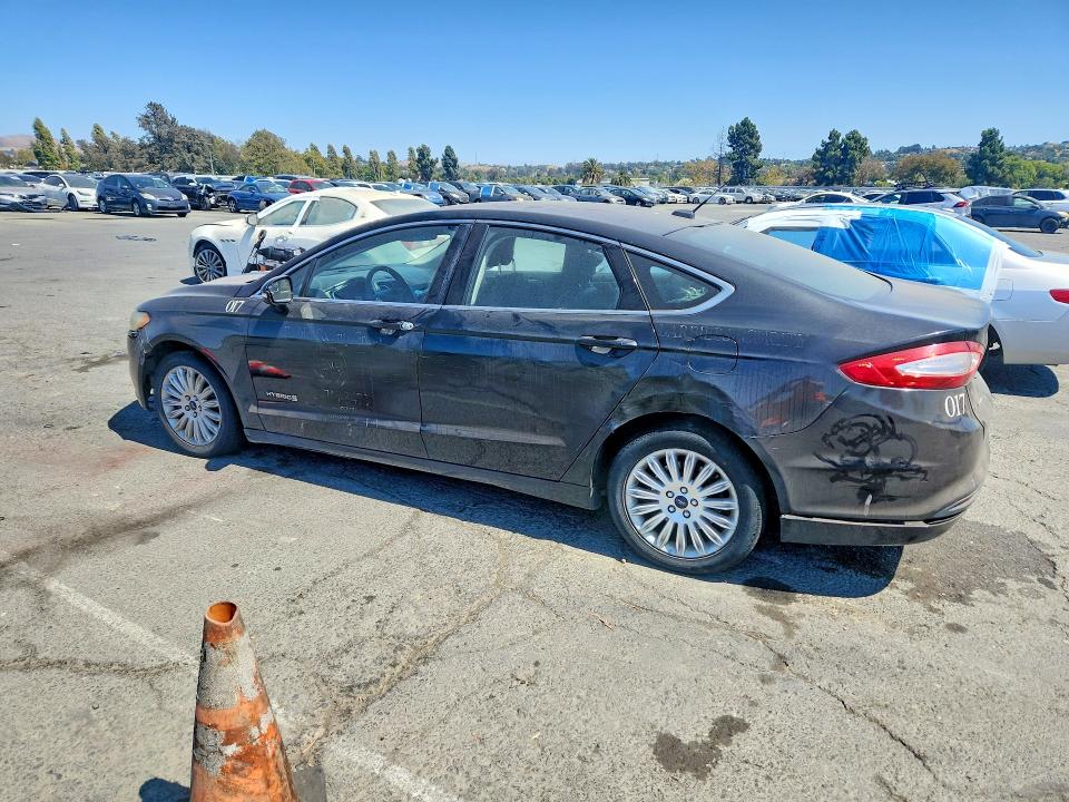 64857966 :رقم المزاد ، 3FA6P0LU7DR243305 vin ، 2013 Ford Fusion مزاد بيع