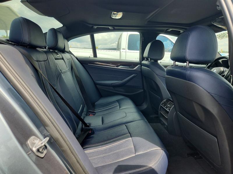 63913946 :رقم المزاد ، WBAJA5C30HG894389 vin ، 2017 Bmw 530 مزاد بيع